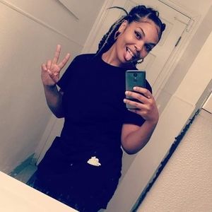 Meet your Posher, Cassie